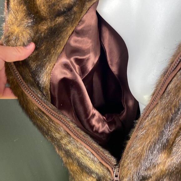 Kathy Ireland Faux fox fur coat - Picture 4 of 6